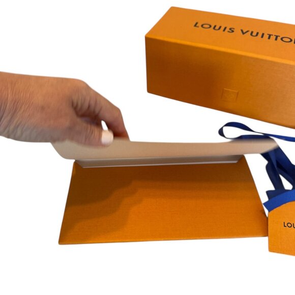 EMPTY Louis Vuitton Attrape-rêves perfume gift  box and packaging all new - Picture 6 of 10